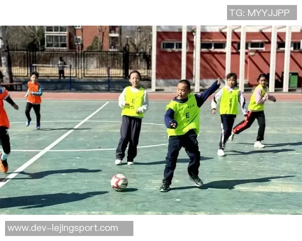 足球场上的自拍艺术如何展现球员风采与激情瞬间